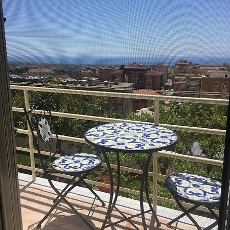 Albahome, Comoda Centralissima E Panoramica Apartment